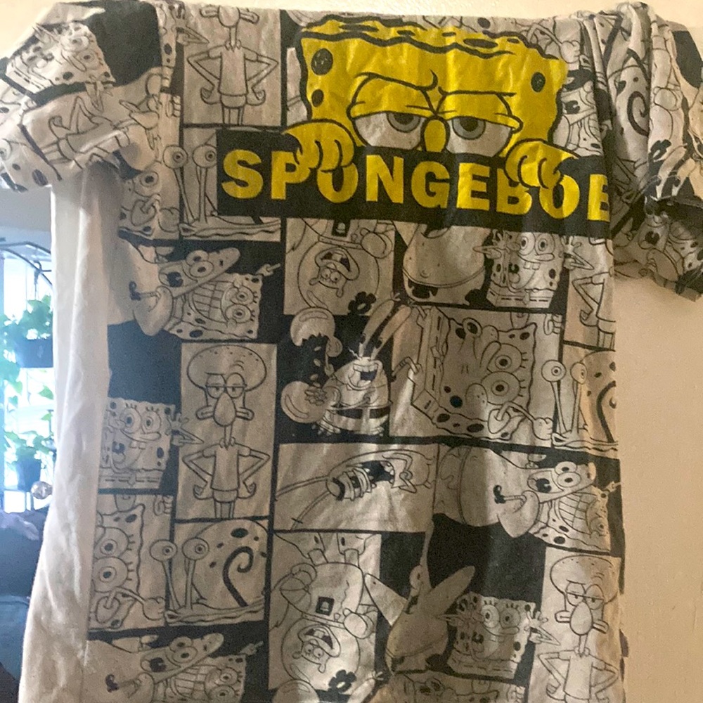 Nickelodeon SpongeBob shirt